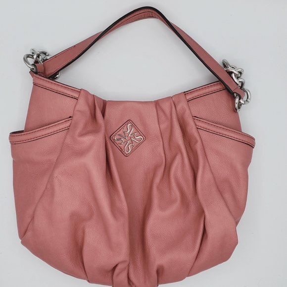 Vera Wang Handbags - Symply Vera Wang Purse